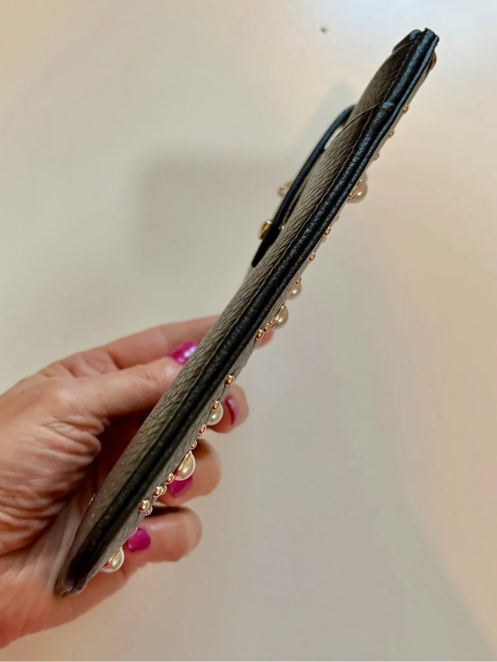Kate Spade NY Pearl & Black Pebbled Iphone Sleeve Crossbody Bag